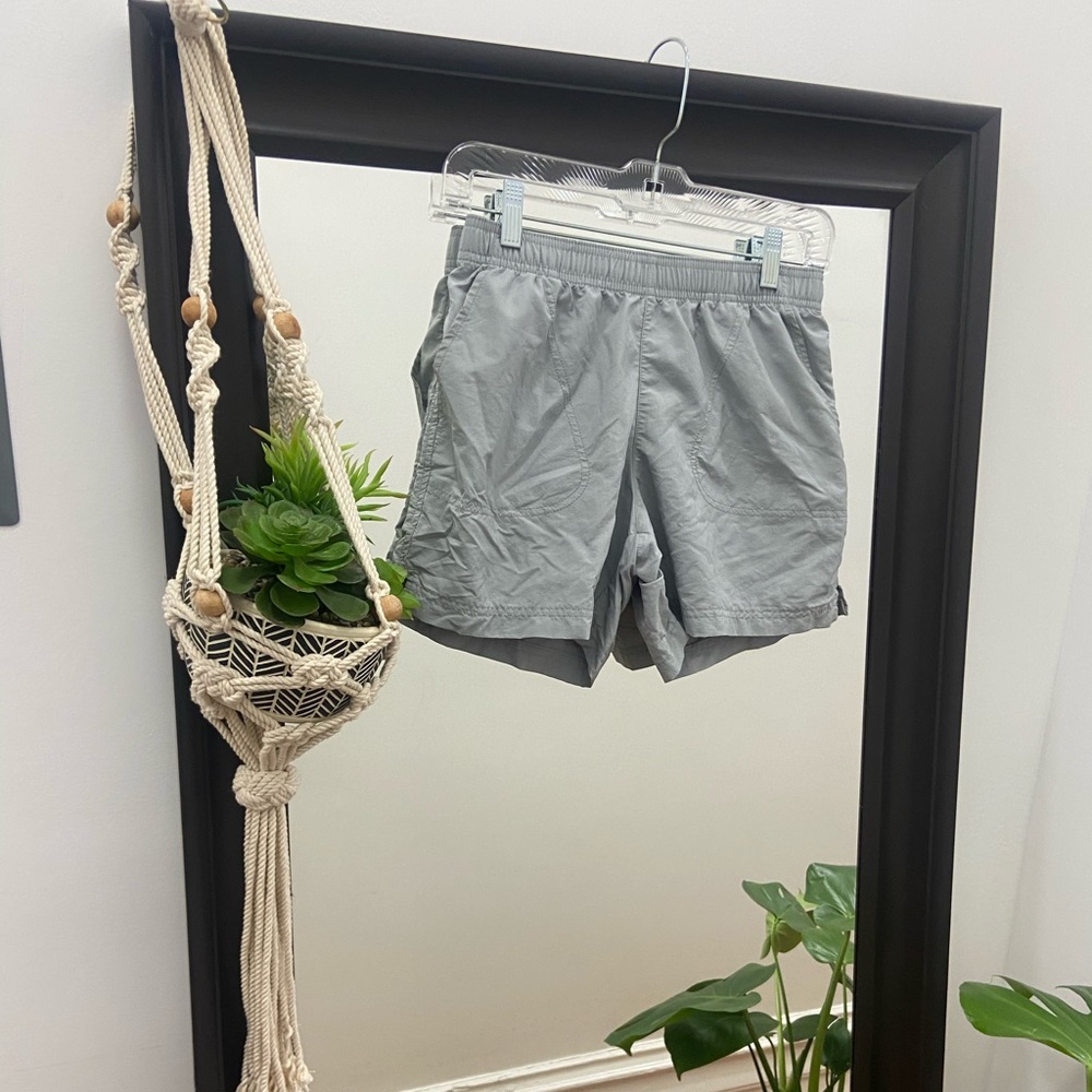 Columbia hiking shorts